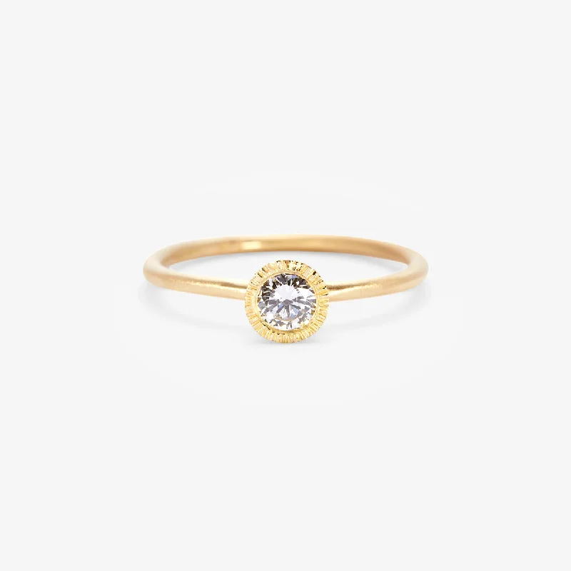 The Perfect Jewelry Piece At The Perfect Price R11304W | 4mm White Diamond Round Brilliant Solitaire Ring The Perfect Jewelry Piece At The Perfect Price R11304W | 4mm White Diamond Round Brilliant Solitaire Ring