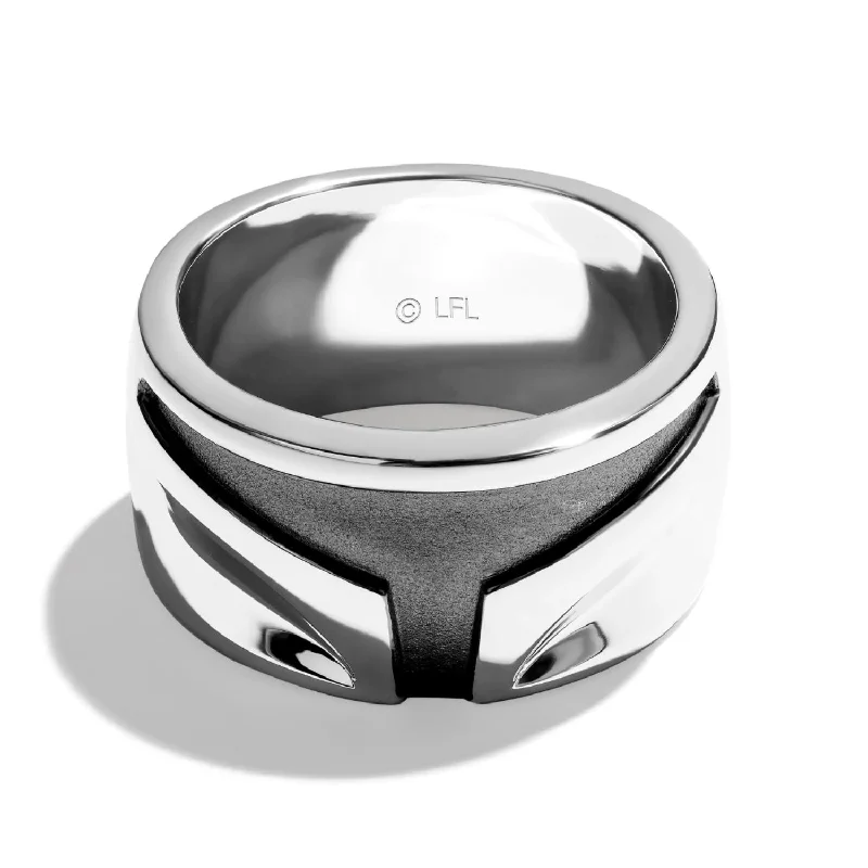 Save On Luxury Jewelry Pieces – Limited-Time Offers Star Wars™ THE MANDALORIAN Men's Ring in Black Rhodium Sterling Silver Save On Luxury Jewelry Pieces – Limited-Time Offers Star Wars™ THE MANDALORIAN Men's Ring in Black Rhodium Sterling Silver