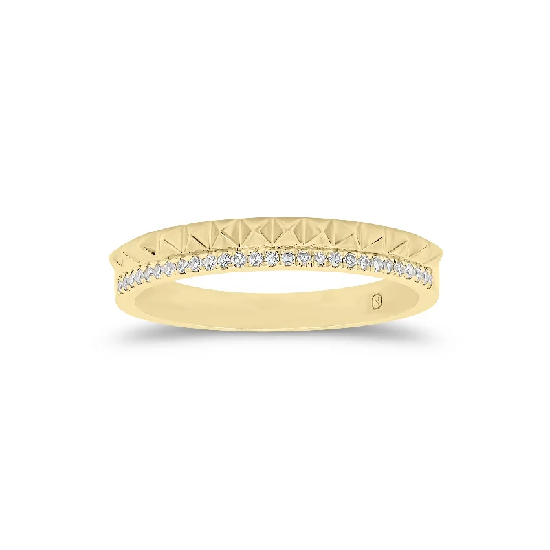 Exclusive Jewelry Sale – Limited-Time Discounts Diamond & Gold Pyramid Double Ring