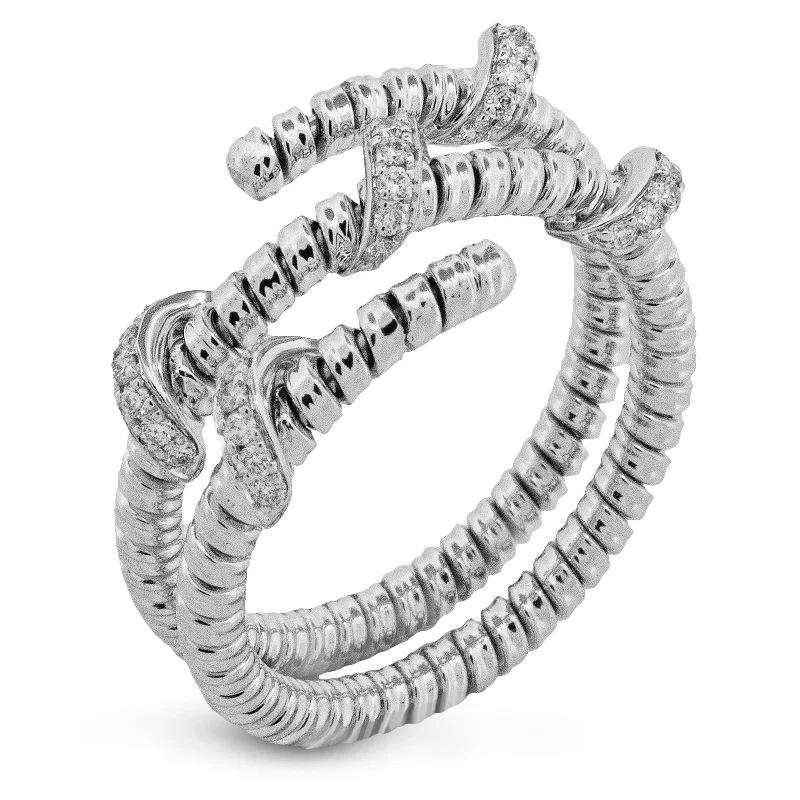Discounted Luxury Jewelry – Shine Without The Splurge Fashion Ring in 18k Gold with Diamonds Discounted Luxury Jewelry – Shine Without The Splurge Fashion Ring in 18k Gold with Diamonds