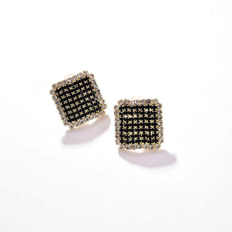 Versatile Layering Jewelry For Effortless Chic Black Color Silver Plated Designer Stone Stud For Women's Versatile Layering Jewelry For Effortless Chic Black Color Silver Plated Designer Stone Stud For Women's