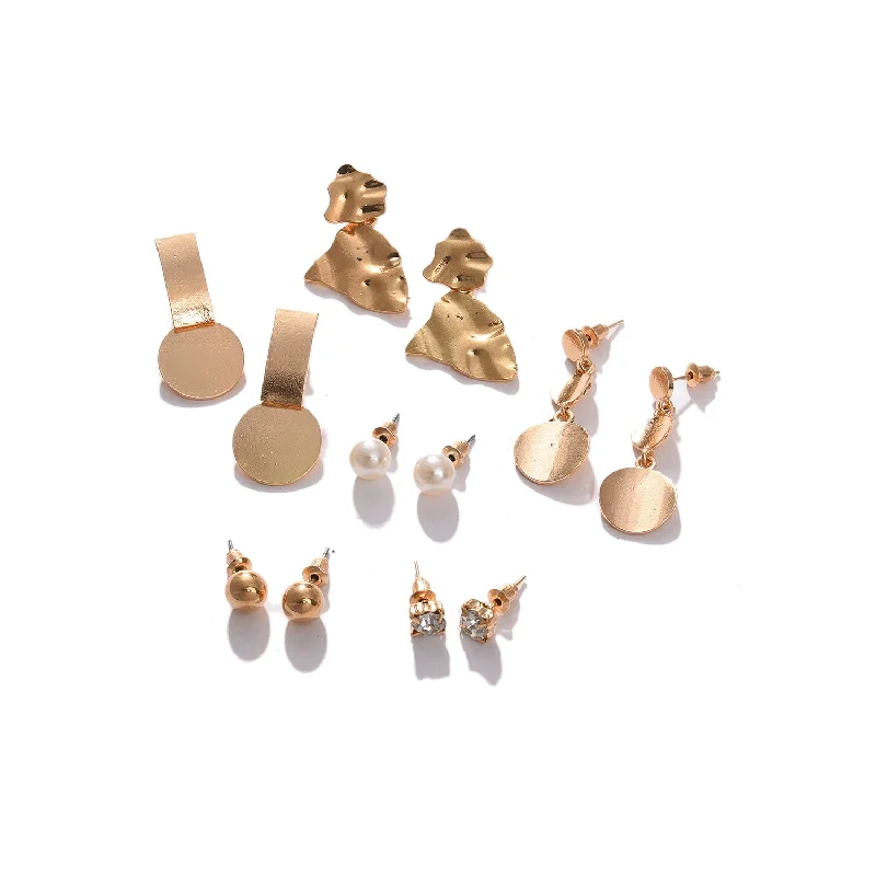 Premium Jewelry Now Available At Special Discounts Gold-toned Contemporary Studs Earrings Premium Jewelry Now Available At Special Discounts Gold-toned Contemporary Studs Earrings