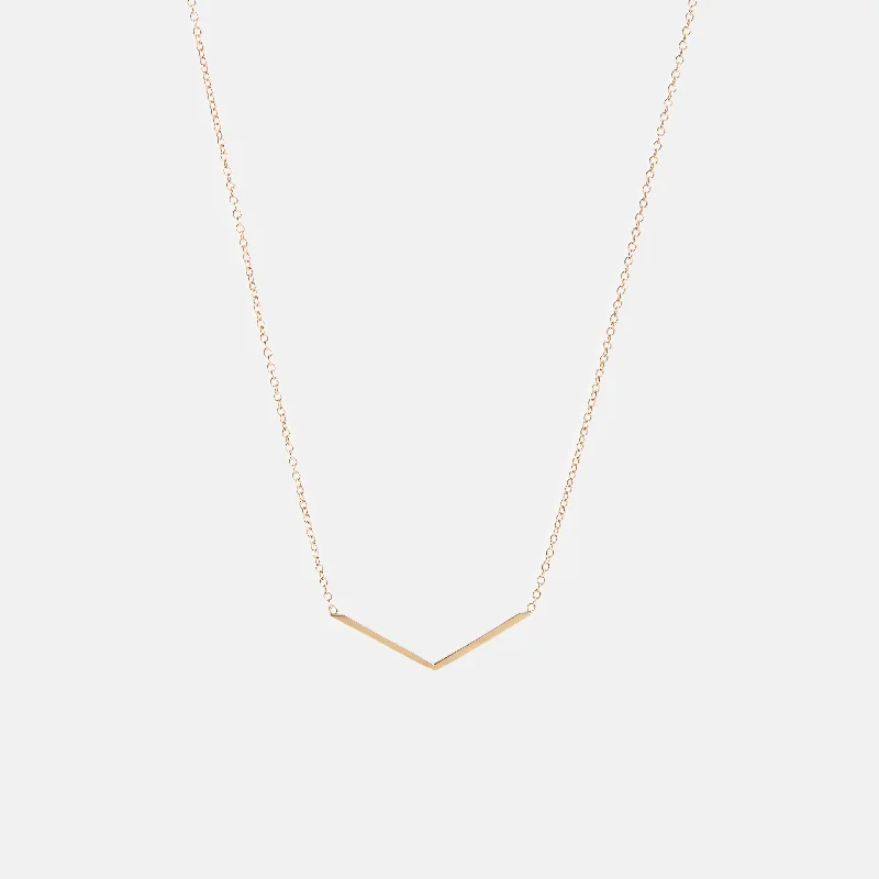 Discounted Jewelry For A Glamorous Look Avi Necklace