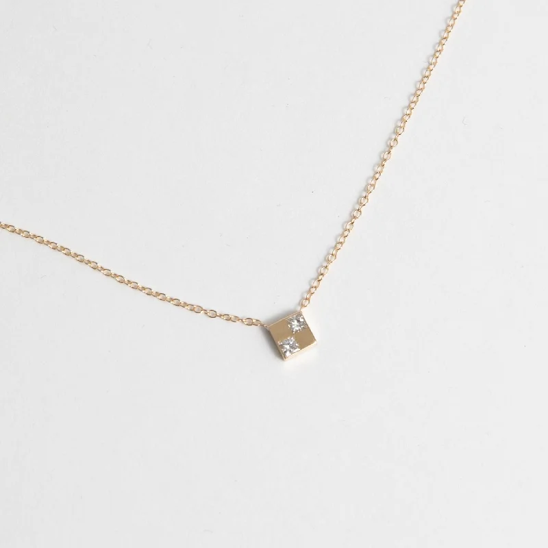 Delicate Crystal Jewelry For Sophisticated Charm Sudu Necklace