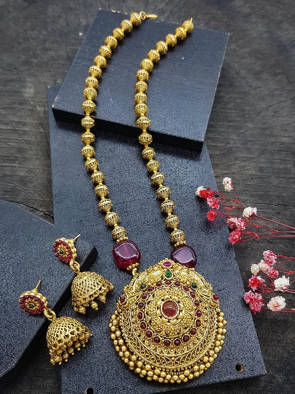 Exclusive Jewelry Bundles At Discounted Rates Gold Plated In Coral Beads Long Necklace Set Exclusive Jewelry Bundles At Discounted Rates Gold Plated In Coral Beads Long Necklace Set