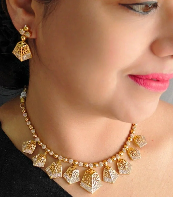 Customized Silver Jewelry For Unique Style Premium Antique Gold finish zercon stone necklace set Customized Silver Jewelry For Unique Style Premium Antique Gold finish zercon stone necklace set