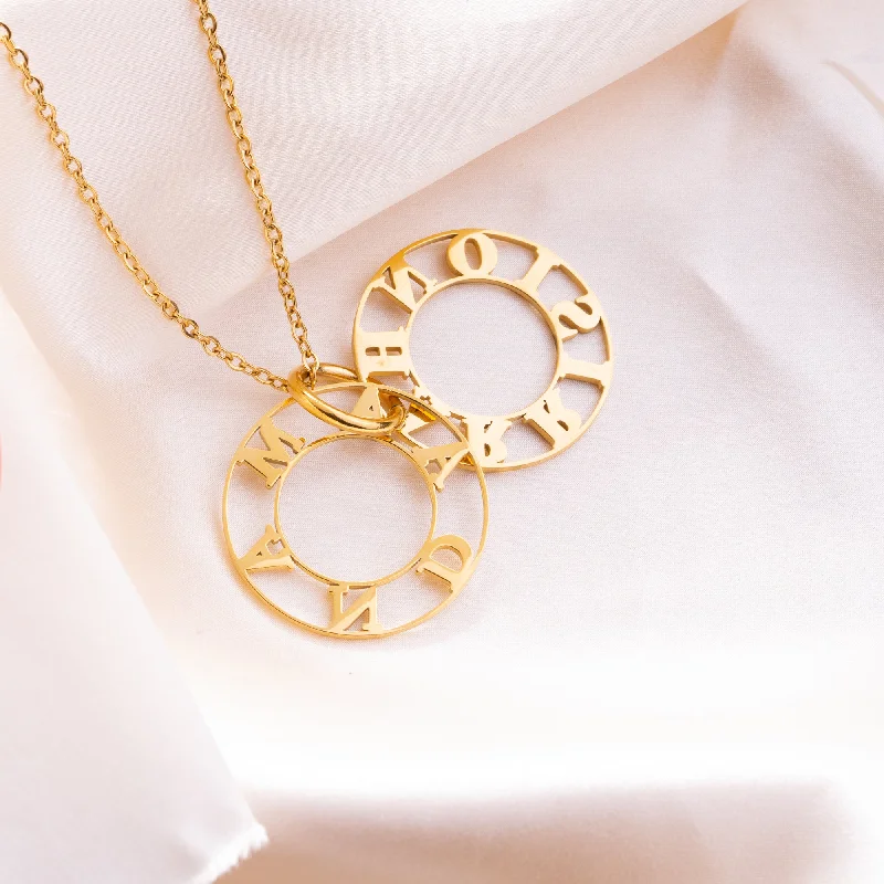 Trendy Minimalist Jewelry For Everyday Wear Round Pendant Name Necklace