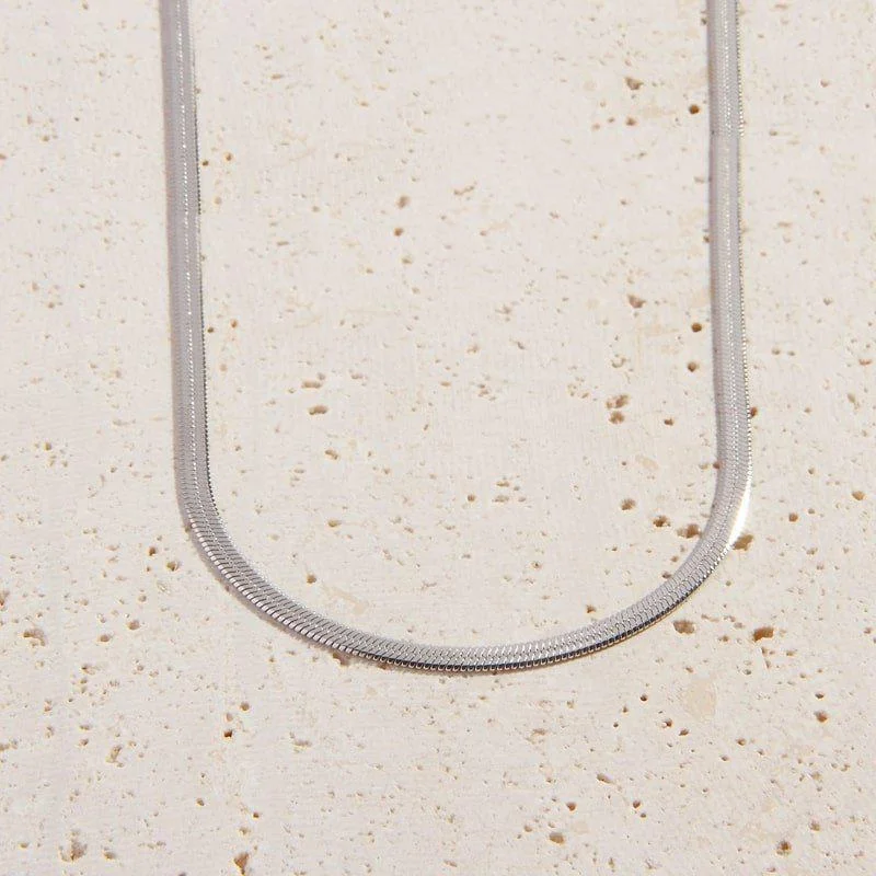 Last Chance To Grab Your Favorite Jewelry At A Discount Silver Cali Chain Necklace