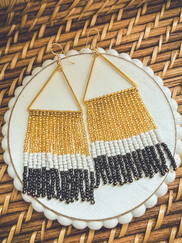Your Perfect Accessory Now At The Best Price Beautiful Beaded Earrings