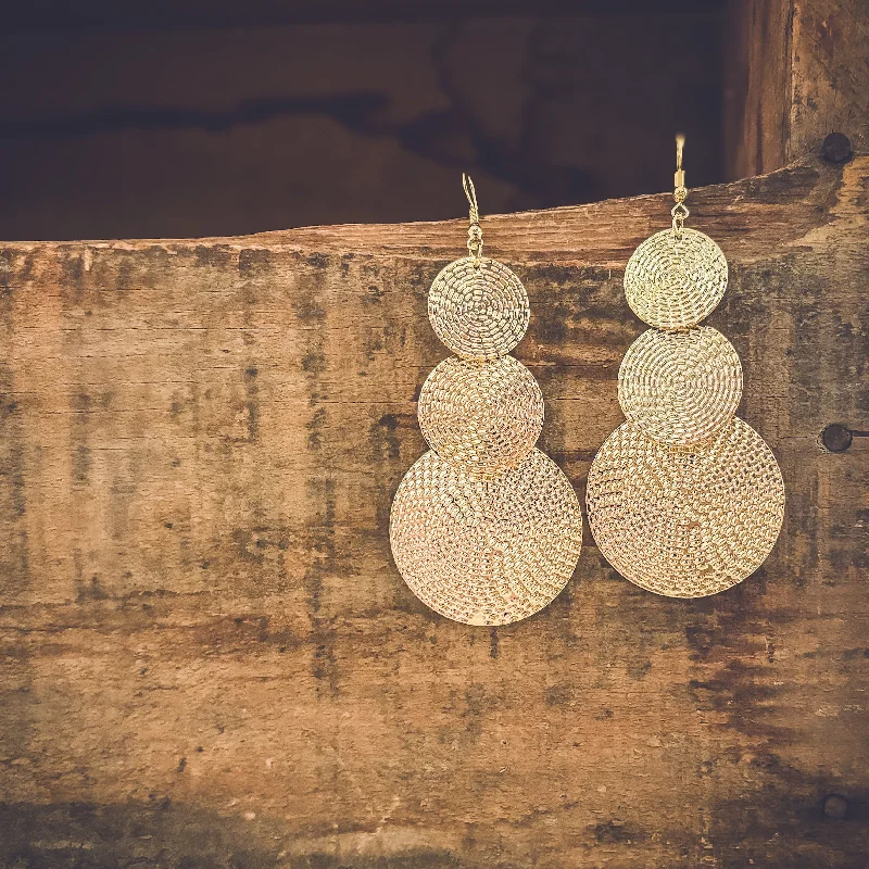 Personalized Jewelry Sale – Unique Pieces At Great Prices Beautiful Gold Disc Drop Earrings Personalized Jewelry Sale – Unique Pieces At Great Prices Beautiful Gold Disc Drop Earrings