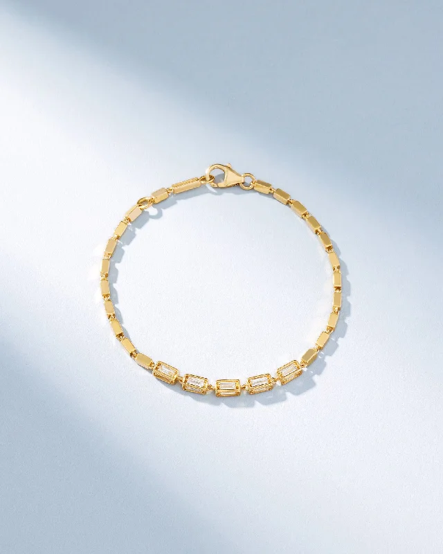Stunning Jewelry At A Fraction Of The Price Block-Chain Multi-Diamond Medium Bracelet Stunning Jewelry At A Fraction Of The Price Block-Chain Multi-Diamond Medium Bracelet