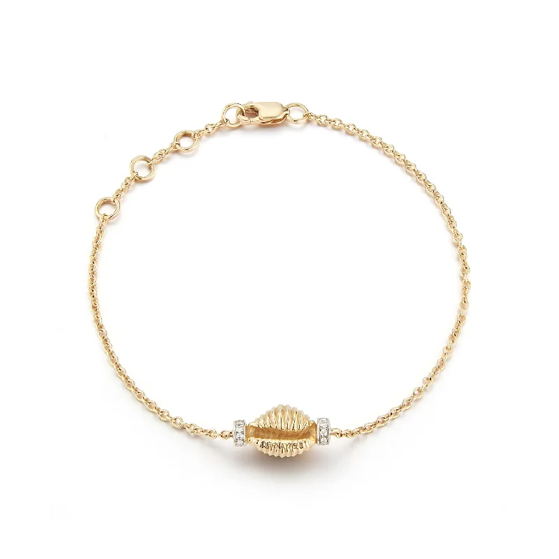 Make Every Moment Shine – Jewelry Discounts Available Thread and Shell Bracelet