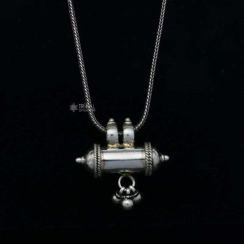 Last Chance To Shop High-End Jewelry At Markdown Prices 925 Sterling silver handmade vintage customized design amulet pendant, box pendant, container pendant, mantra box, silver tabiz nsp850 Last Chance To Shop High-End Jewelry At Markdown Prices 925 Sterling silver handmade vintage customized design amulet pendant, box pendant, container pendant, mantra box, silver tabiz nsp850