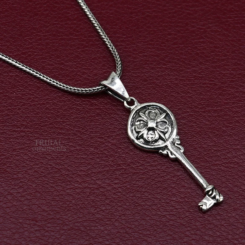 Special Sale On Handcrafted Jewelry – Shop Today 925 sterling silver vintage style handmade key pendant, amazing fancy stylish attractive pendant for boy's and girl's ssp1607 Special Sale On Handcrafted Jewelry – Shop Today 925 sterling silver vintage style handmade key pendant, amazing fancy stylish attractive pendant for boy's and girl's ssp1607