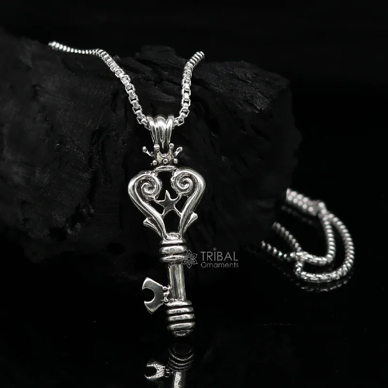 Elegant Jewelry, Affordable Luxury – Shop Now 925 sterling silver vintage style handmade key pendant, amazing fancy stylish attractive pendant for boy's and girl's nsp639 Elegant Jewelry, Affordable Luxury – Shop Now 925 sterling silver vintage style handmade key pendant, amazing fancy stylish attractive pendant for boy's and girl's nsp639