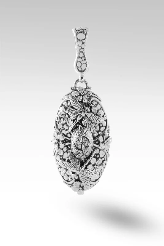 Bold And Beautiful Jewelry Now At Irresistible Prices Sterling Silver Watermark & Frangipani "Use Me For Change" Dragonfly Pendant With Magnetic Enhancer Bail Bold And Beautiful Jewelry Now At Irresistible Prices Sterling Silver Watermark & Frangipani "Use Me For Change" Dragonfly Pendant With Magnetic Enhancer Bail