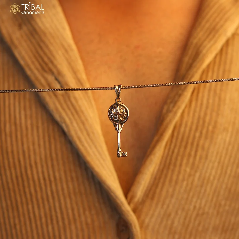 Breathtaking Jewelry, Breathtaking Prices vintage style key pendant necklace 925 sterling silver amazing stylish customized jewelry from india nsp657 Breathtaking Jewelry, Breathtaking Prices vintage style key pendant necklace 925 sterling silver amazing stylish customized jewelry from india nsp657