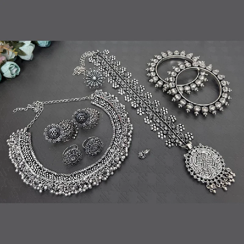 Get The Best Deals On Timeless Jewelry Pieces Akruti Collection Oxidised Plated Combo Set Get The Best Deals On Timeless Jewelry Pieces Akruti Collection Oxidised Plated Combo Set